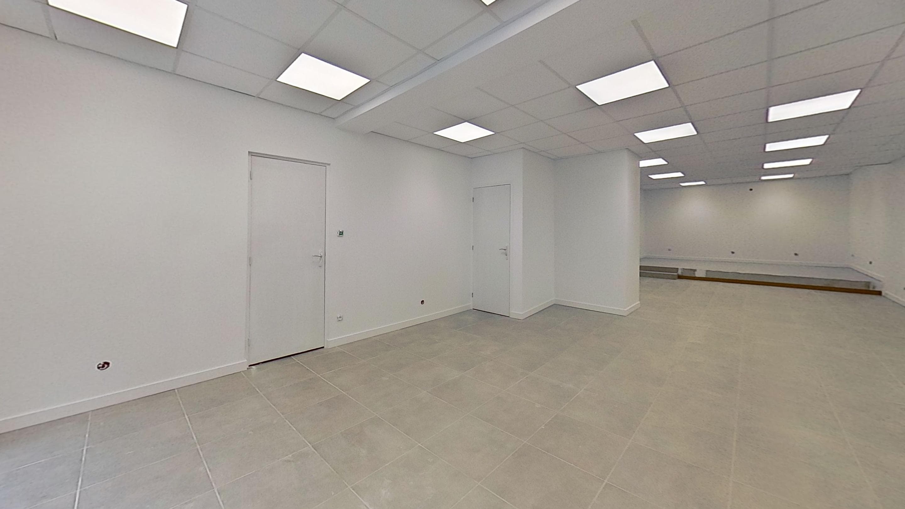 Vue immobilière du bâtiment - image 5